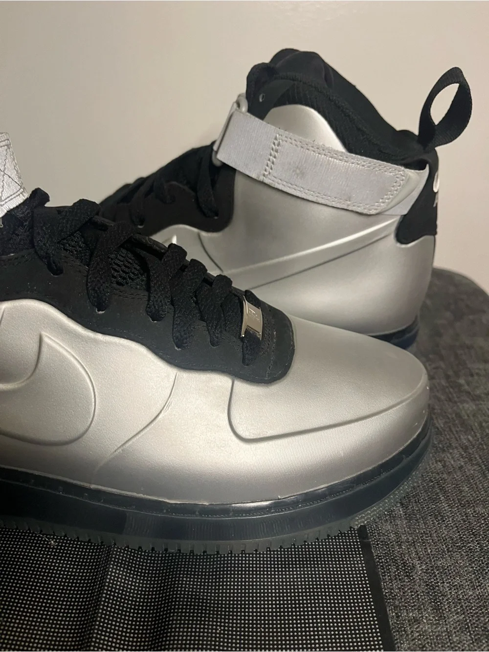 2010 Nike Air Force 1  Foamposite size 10.5